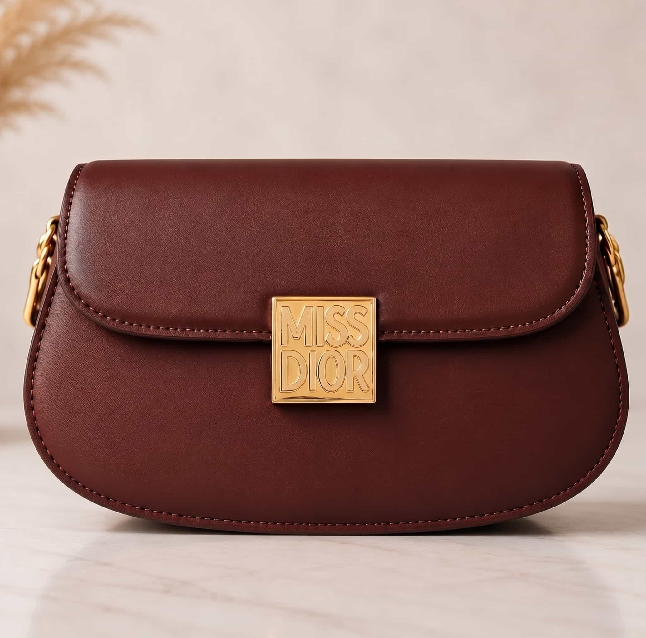 Sac à Rabat Miss Dior en Cuir Lisse – Bordeaux