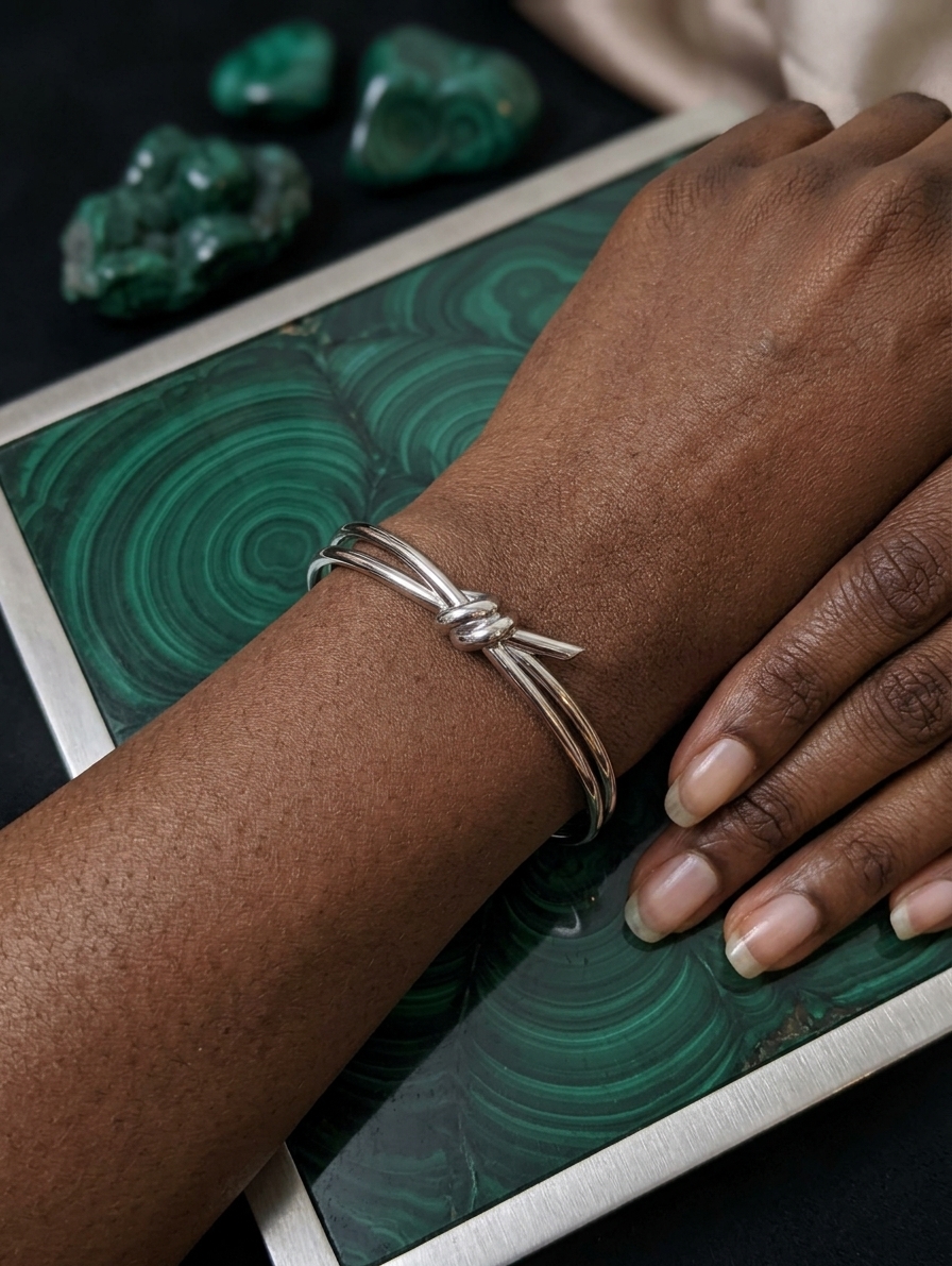 Bracelet Jonc Ouvert Nœud Graphique